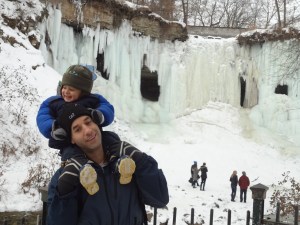 בטיול למפלים קפואים